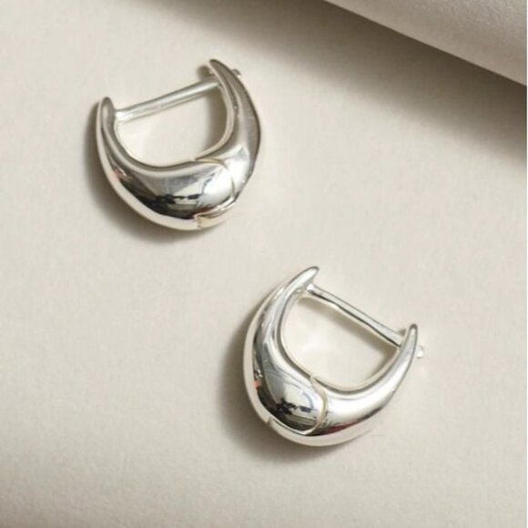 Madewell Sterling Silver Demi-Fine Puffy Hoop Earrings Click-Top Mini NP989 - Picture 1 of 7